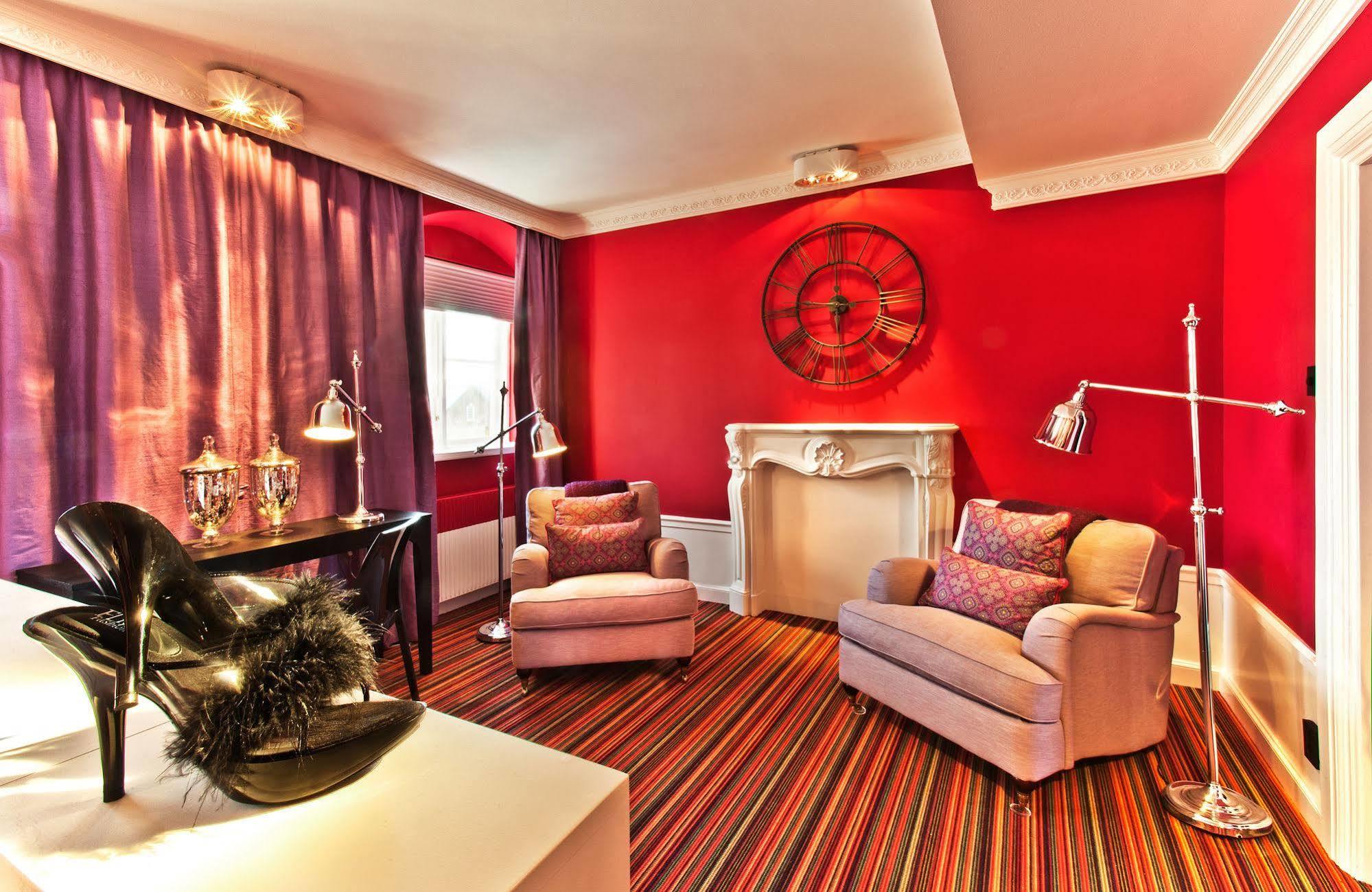 Hotell Hesselby Slott 4*
